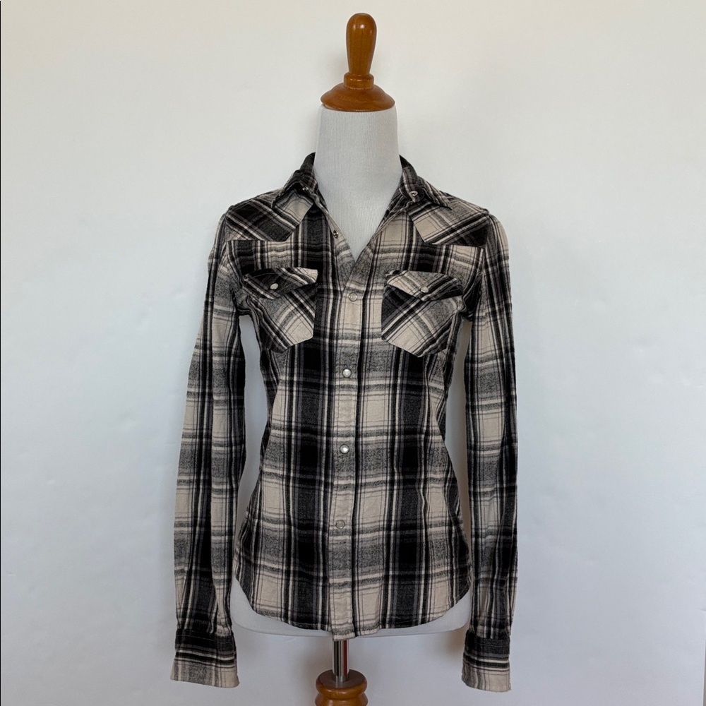 Fitted AG Plaid Flannel Button-Up Shirt